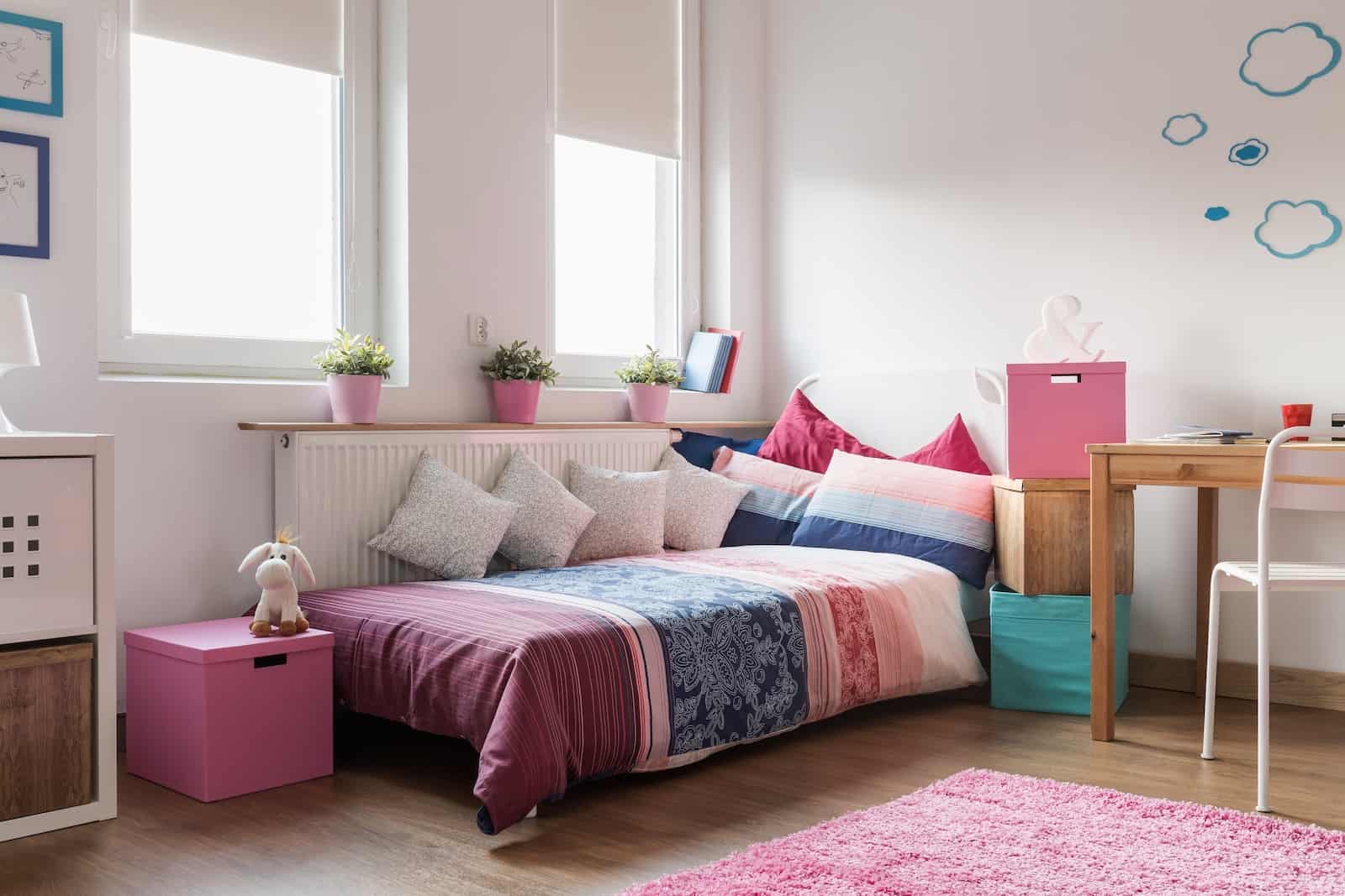 16 ideas for decorating feminine teenage bedrooms