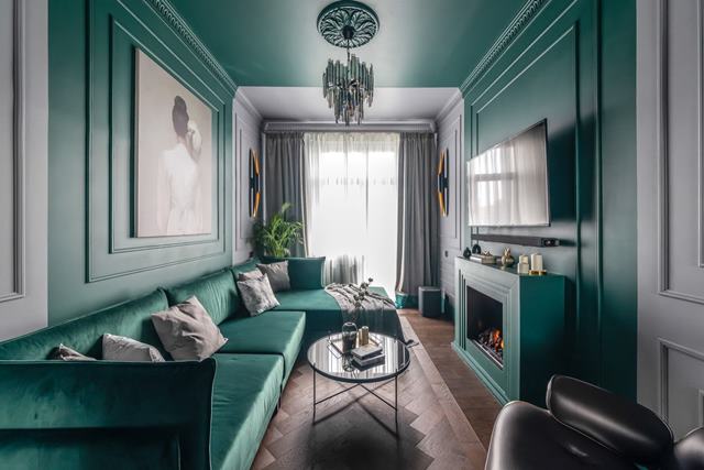 green color narrow living room decoration