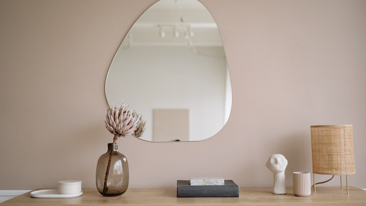 irregular-shaped-wall-mirror