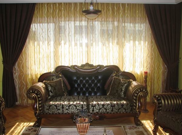 beautiful living room curtains Living room curtain models 2012 Fashion