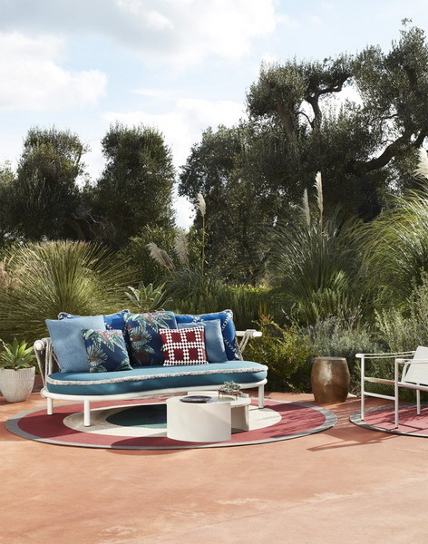 Outdoor furniture trends 2025