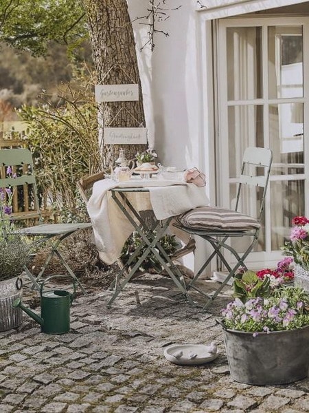 The Most Beautiful Garden Furniture Trends of 2025