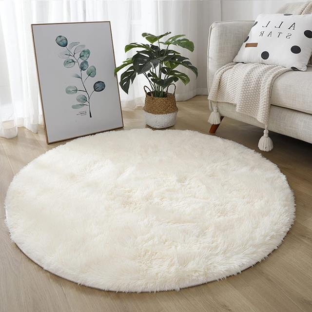 How to use round carpet in decoration