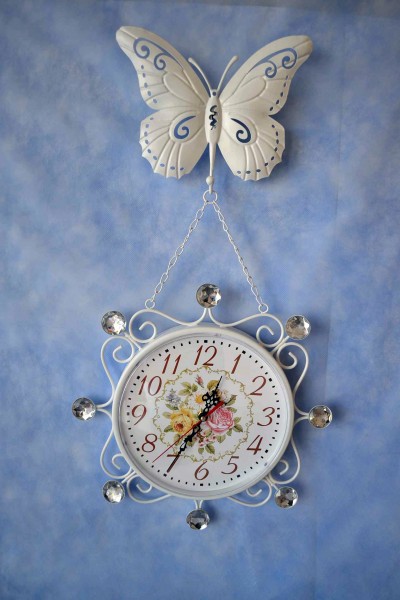 wrought iron wall clock models 4 400x600 Very beautiful wrought iron wall clocks