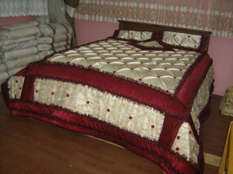 Bedspread Models (10)