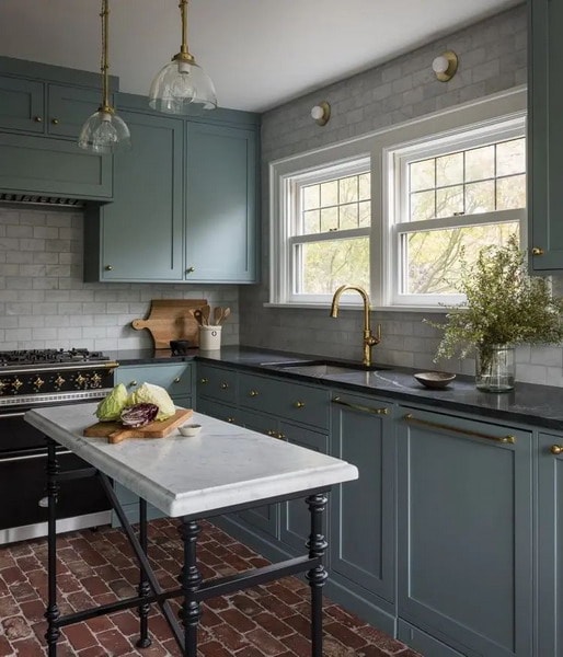 Kitchen Trends 2025: Innovations in color, materials, cabinets and accessories