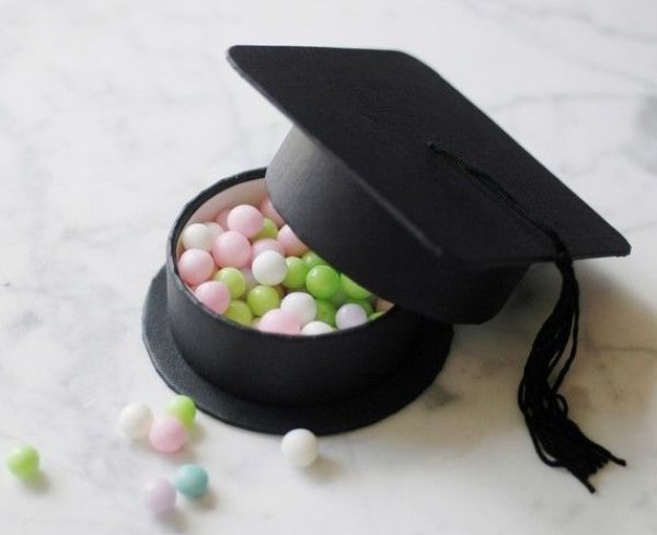 desktop decoration for graduation sweets