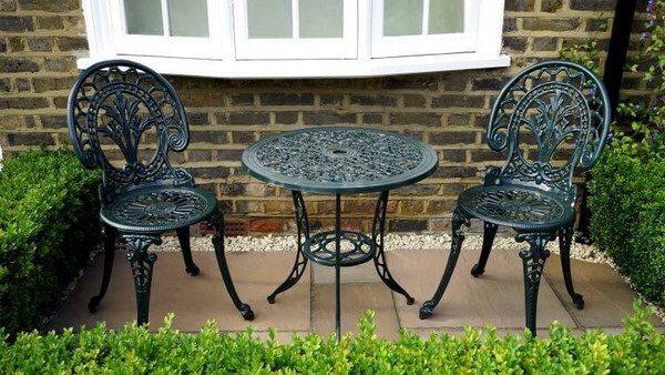 Top Tips for Choosing Your Garden Furniture for Summer 2025