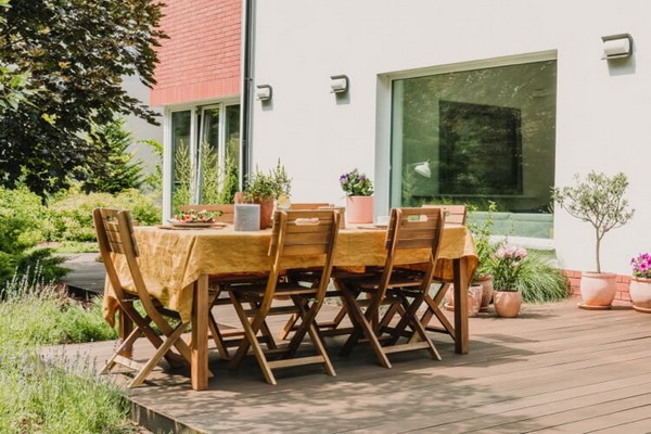 Top Tips for Choosing Your Garden Furniture for Summer 2025