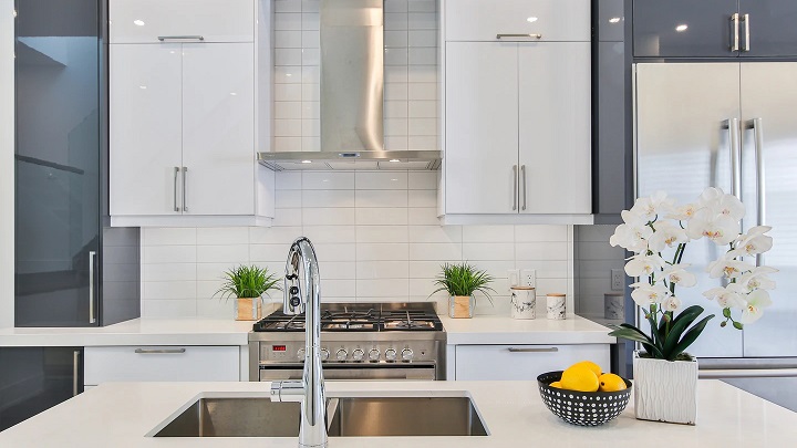 white-dark-furniture in the kitchen