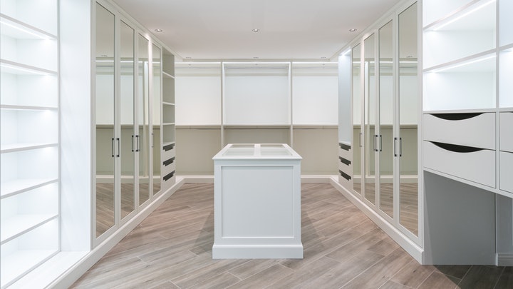 built-in-wardrobe-with-cabinet-and-drawers