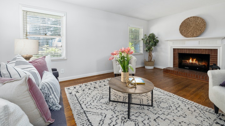 coffee table-three-decorated