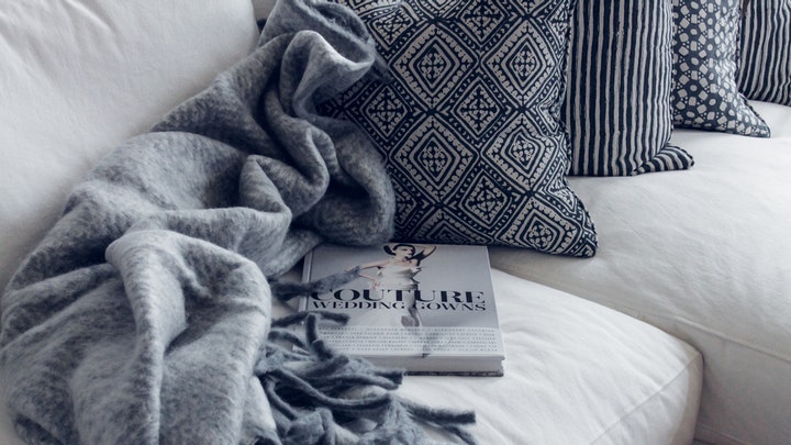 grey-couch-blanket