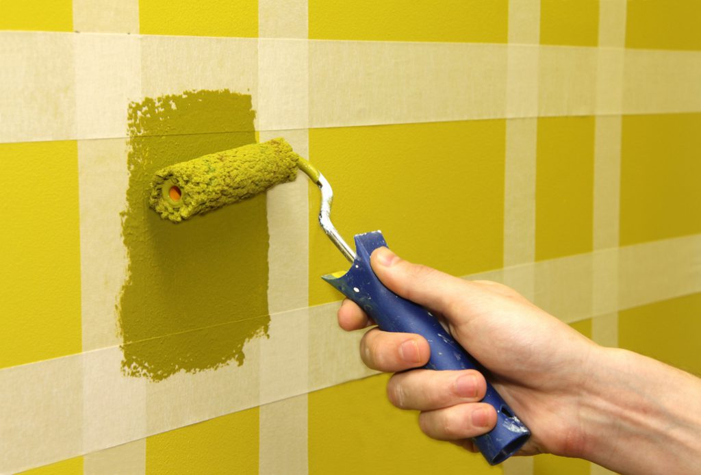 Painting the walls with two colors