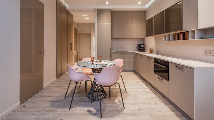 table with chairs in the kitchen