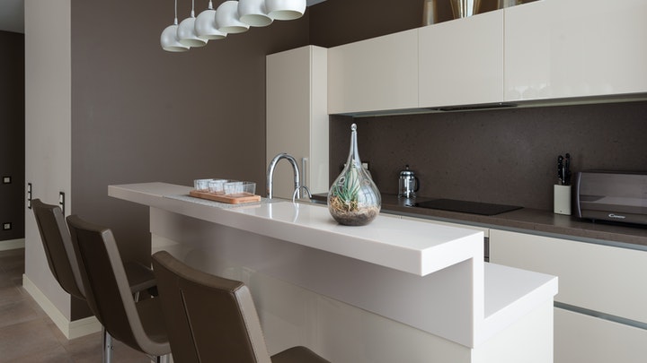 kitchen-island-in-white