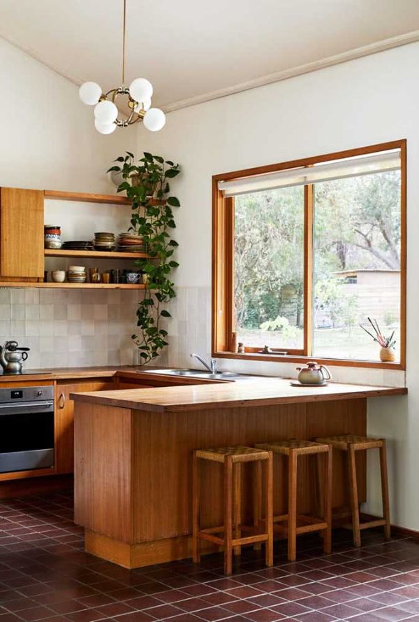 Bright room design U-shaped kitchen