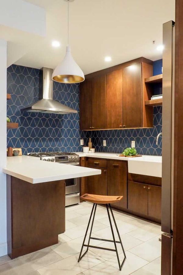 U shaped kitchen plan blue tiles