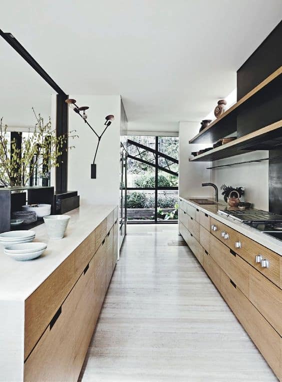 Use the kitchen as a transition area