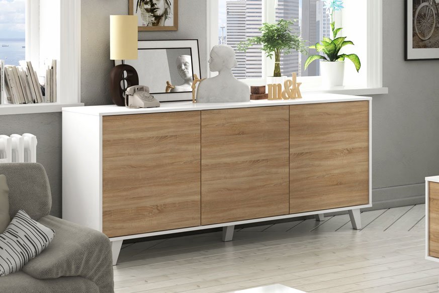 Oak and white 3-door sideboard.