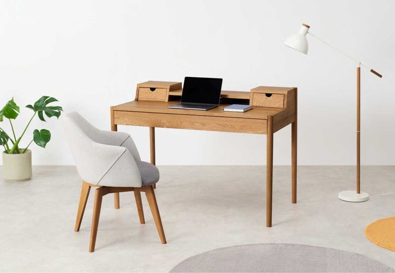 Oak designer desk with drawers