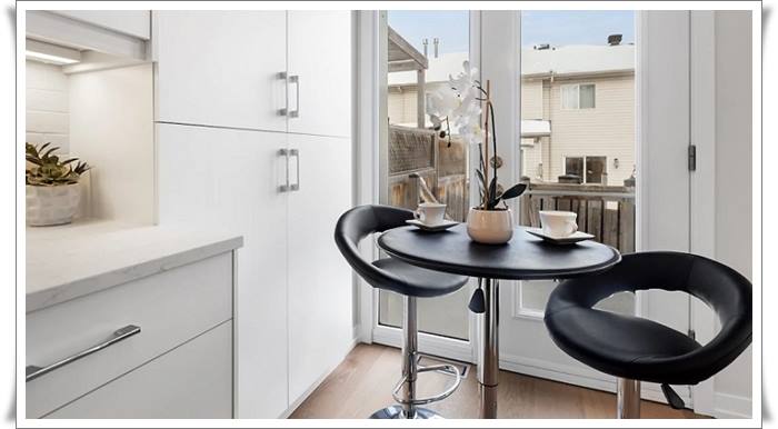 kitchen-decorated-with-light-colored-furniture