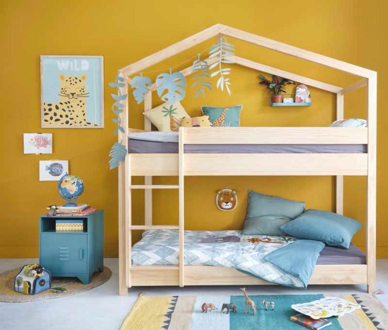 Bunk bed cabin bed