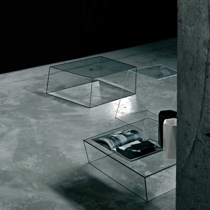 Contemporary design tempered glass coffee table