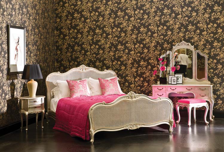 Nostalgic Bedroom Sets (4)