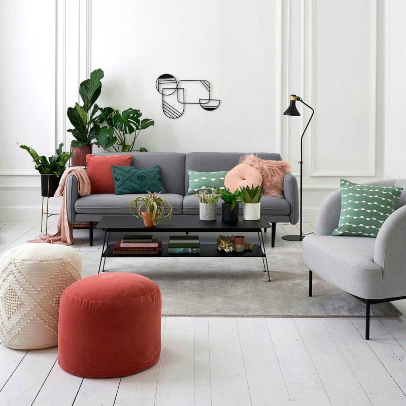 Double-topped rectangular metal coffee table