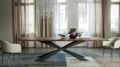 20 elegant wooden dining tables