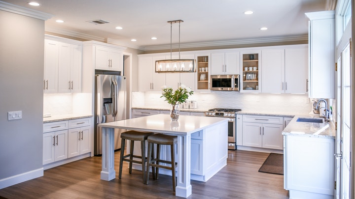 white kitchen-breakfast-bar