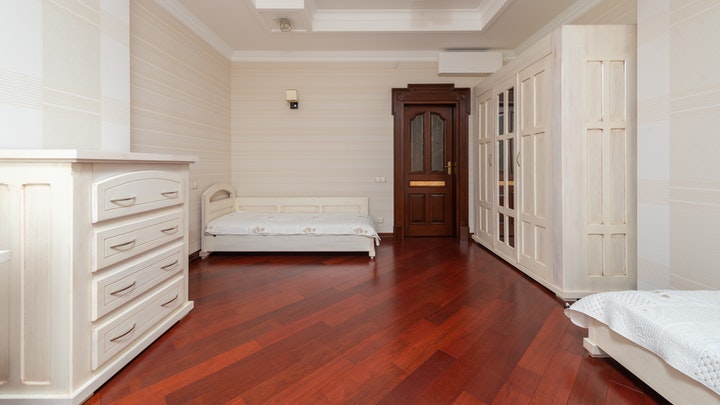 room-in-white-wood-wood