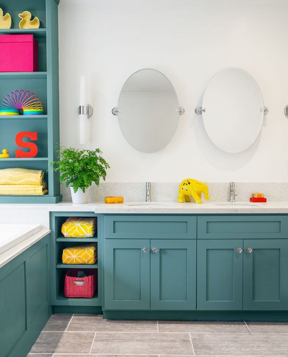 Ideas for decorating kids' bathrooms