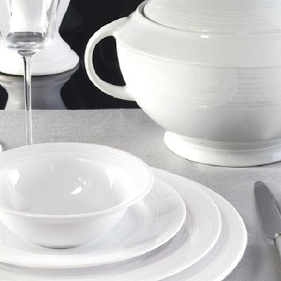 white plain dinner set