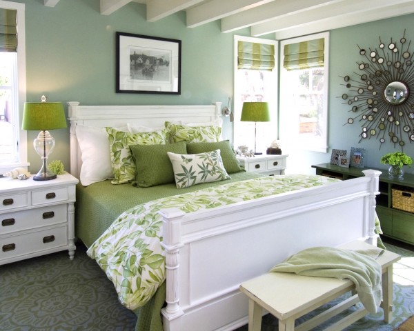 Mint and apple bedroom